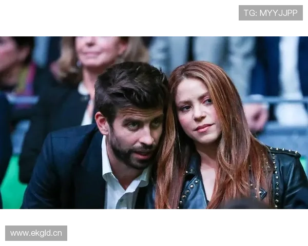 皮克退役后天天晒豪宅游艇，这哪是踢球的，分明是豪门赘婿